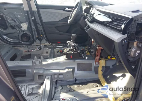 2022 Volkswagen Taos 1.5T S z USA, uszkodzony, nr VIN 3VVCX7B26NM083360